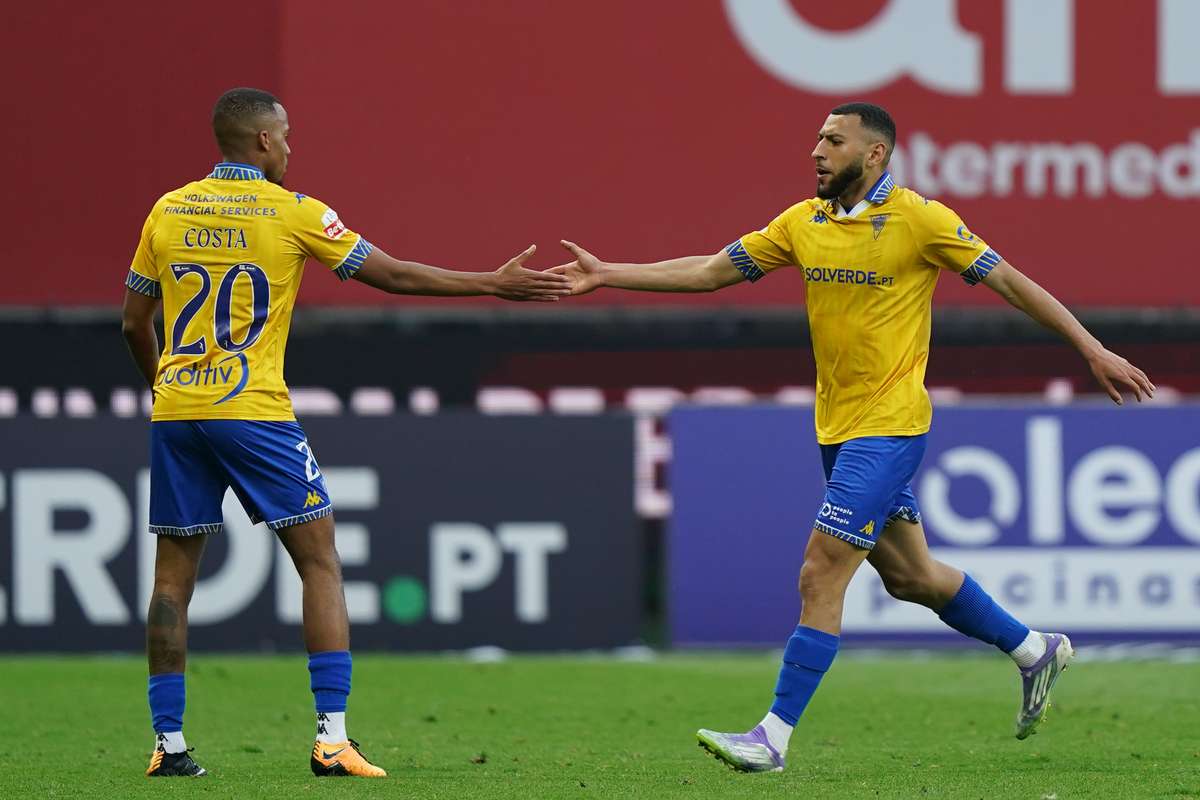 Mundial-2026: Begraoui (Estoril) nos pré-convocados de Marrocos