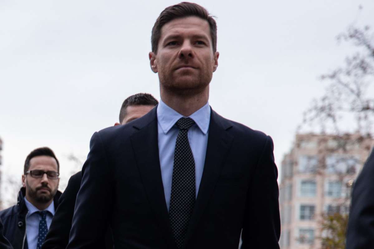 Xabi Alonso pode alterar estratégia do Chelsea por jovem talento avaliado em mais de 500 milhões de reais