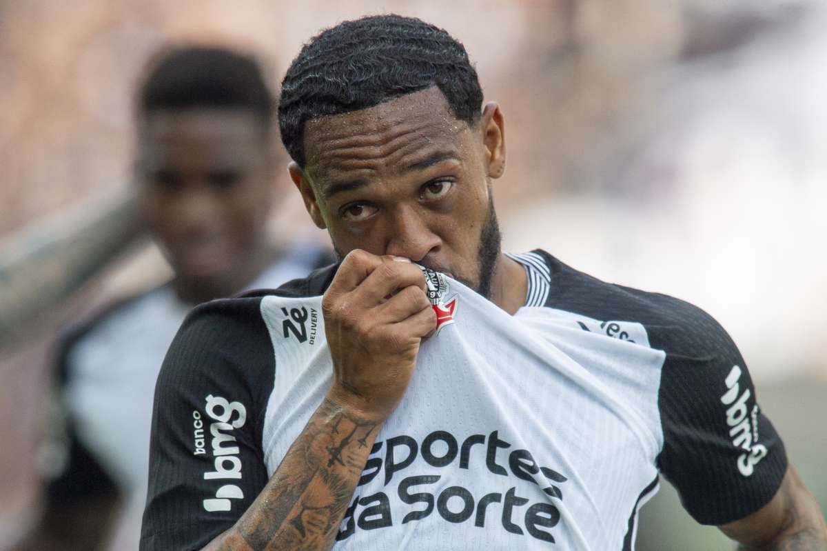 FIFA sanciona Corinthians com embargo a transferências após incumprimento na aquisição de José Martínez