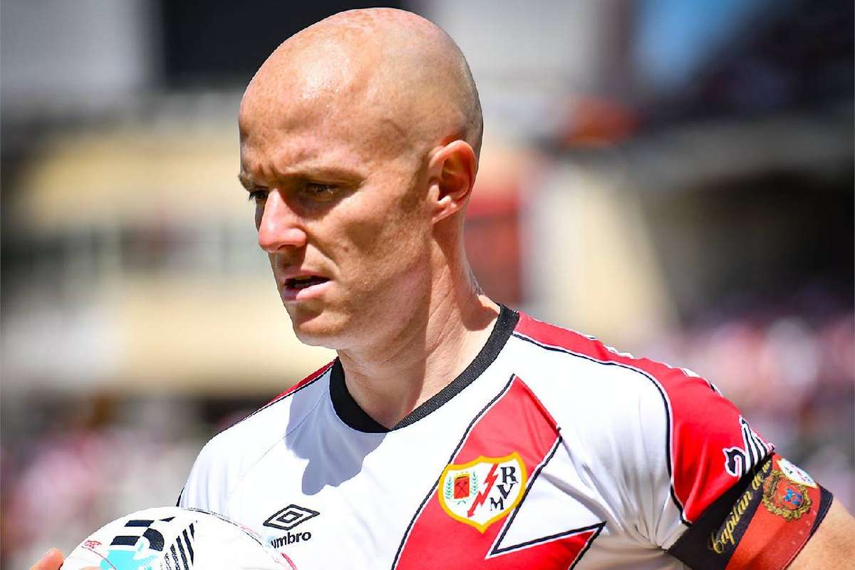 El Rayo se muestra molesto con el TAD por ignorar las alegaciones sobre la sanción a Isi