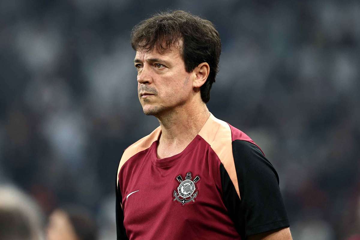 Fernando Diniz estabelece novo marco de invencibilidade na Libertadores