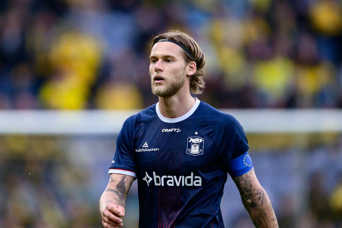 FC Kopenhag şampiyon AGF'den kilit İsveçli defans oyuncusunu dört yıllık sözleşmeyle transfer etti