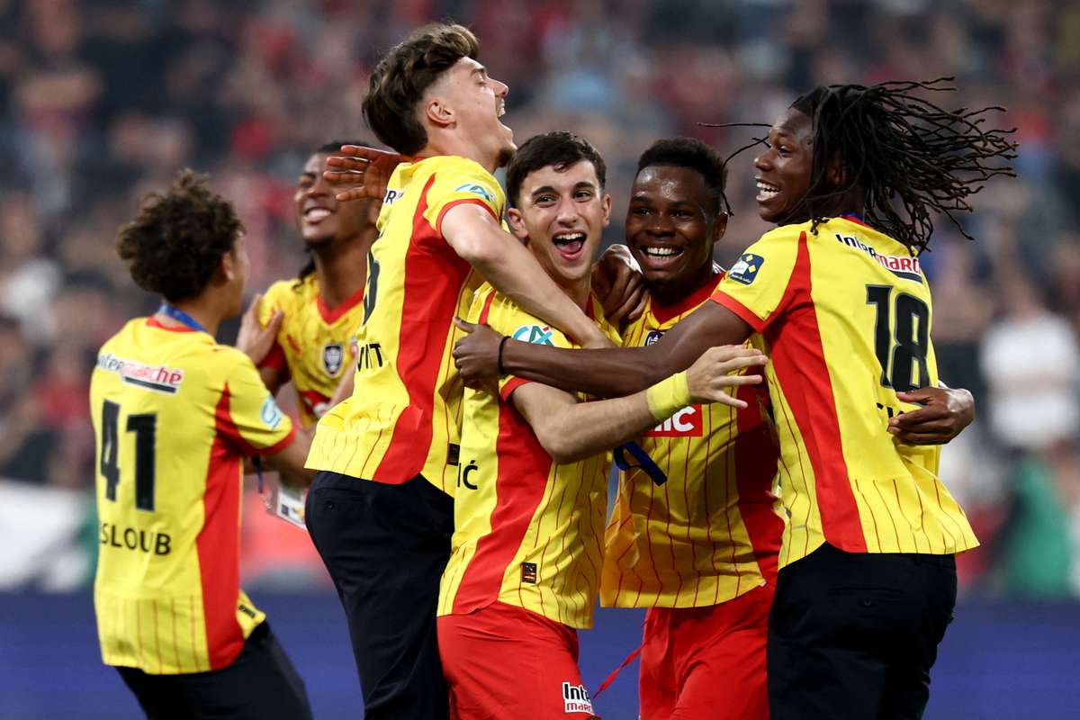 Lens supera Nice, põe fim a sequência de 17 anos e sagra-se campeão da Taça de França pela primeira vez
