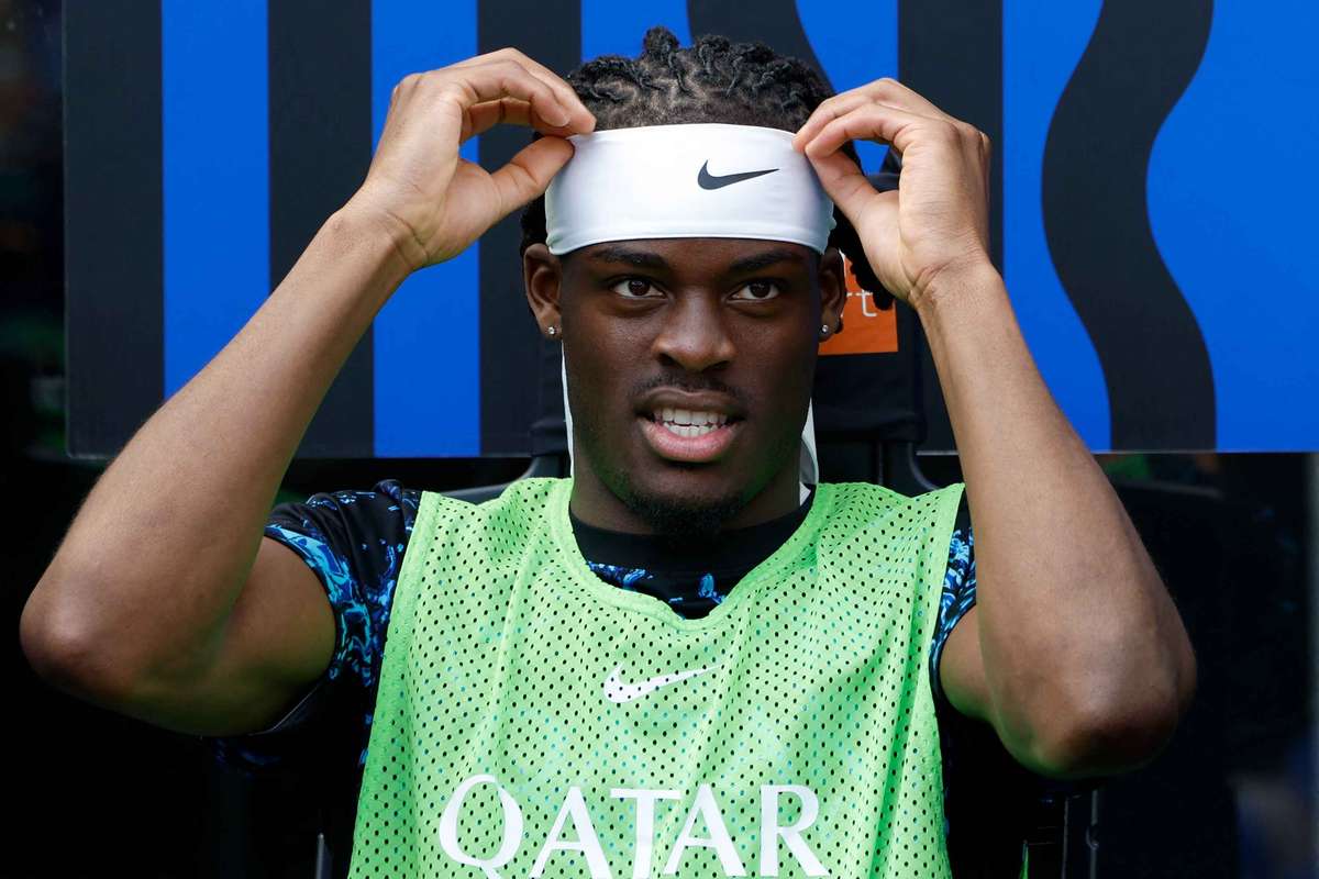 Inter de Milão fixa valor de 40 milhões de euros para Yann Bisseck perante interesse do Bayern Munique