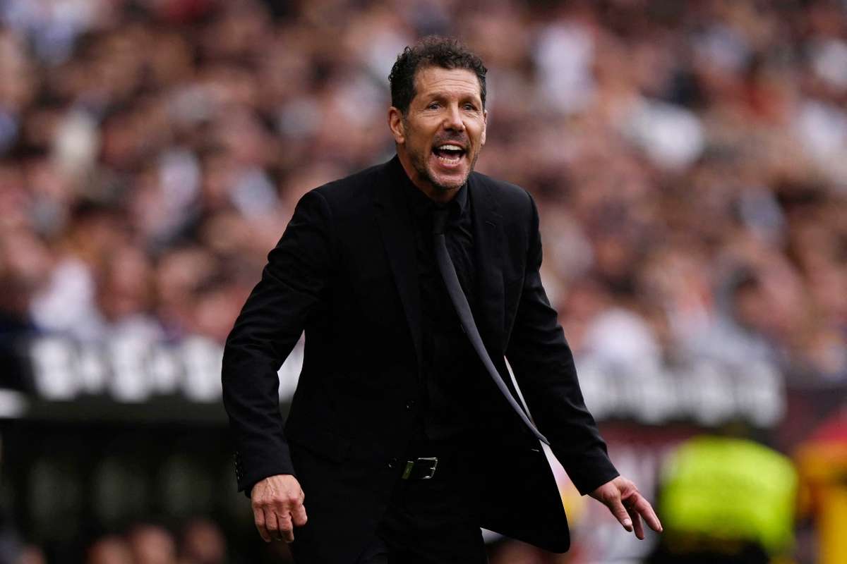 Simeone: "No creo que haya una inversión de Apollo que nos acerque a los grandes"