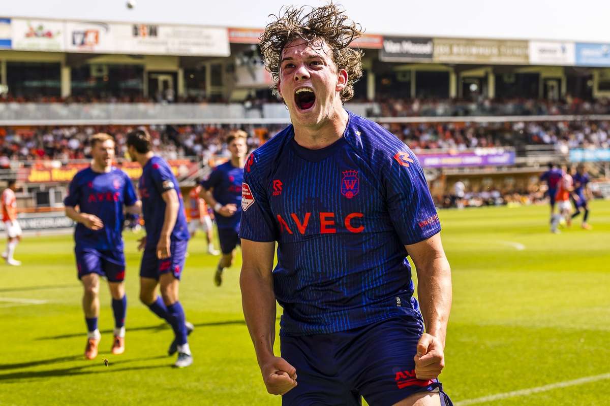 Willem II make Eredivisie comeback as keeper's penalty condemns Volendam