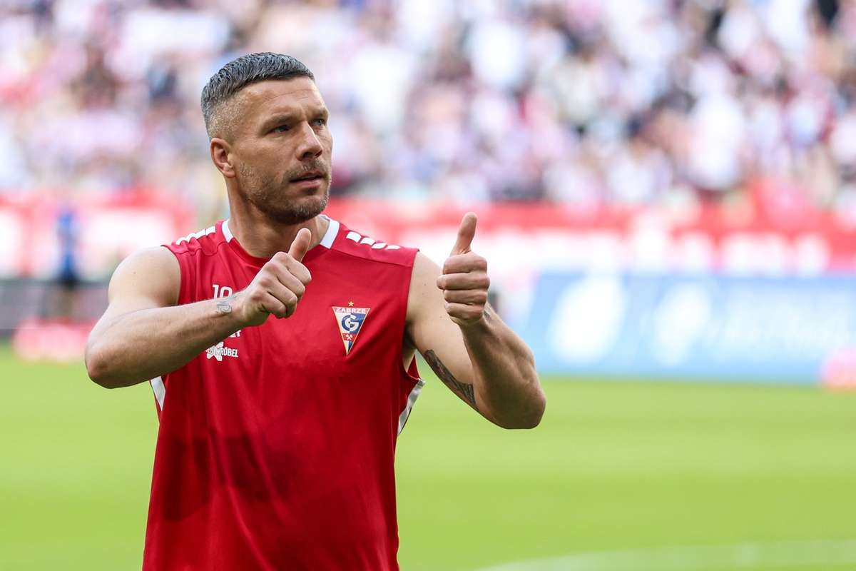 Pompöse Polen-Party: Lukas Podolski frenetisch verabschiedet