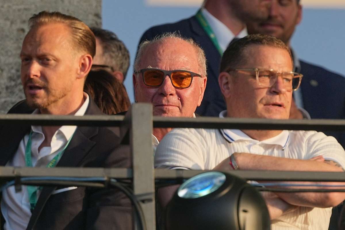 Max Eberl sobre as dúvidas de Hoeness: "Neste momento, não me interessa"