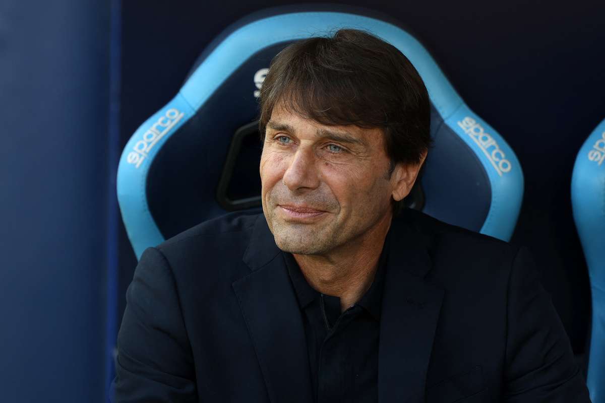 Antonio Conte confirms exit from Napoli after two years in charge of club