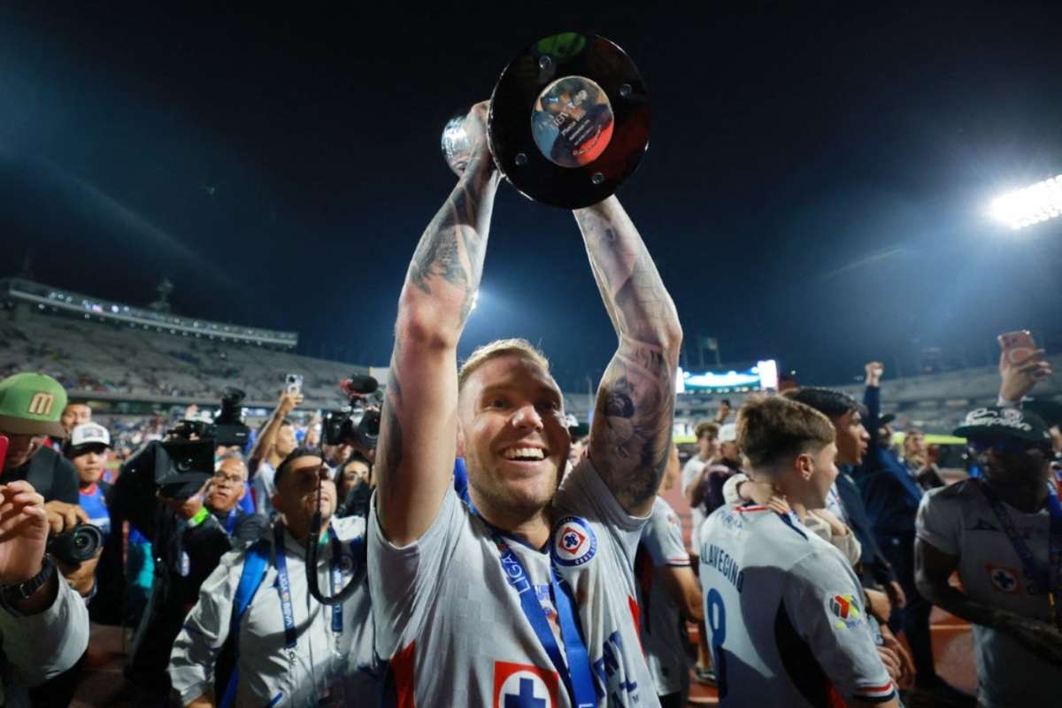 Carlos Rotondi: de villano a ídolo del Cruz Azul