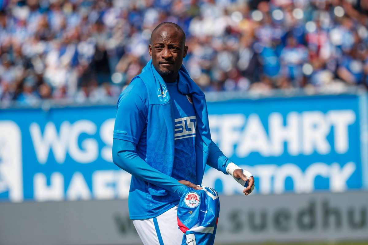 Erster Neuzugang für die 2. Bundesliga: Cottbus holt Offensivmann Kinsombi