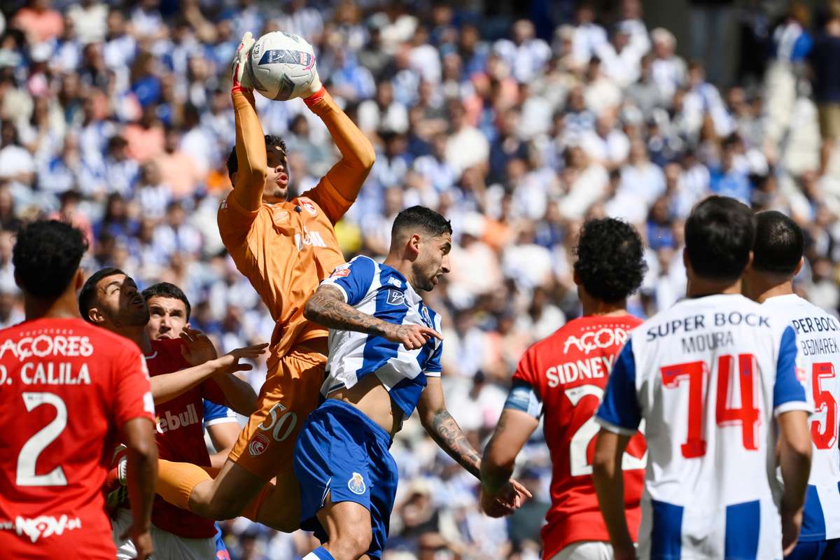 El Oporto confirma la contratación de João Afonso hasta 2031