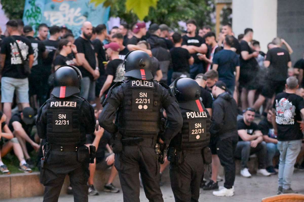 Aanvaring tussen supporters van Palace en Rayo Vallecano voor finale Conference League