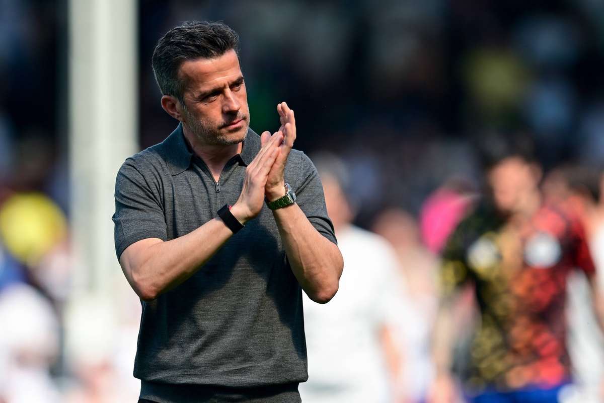 Marco Silva já está em Portugal para encontro com o Benfica