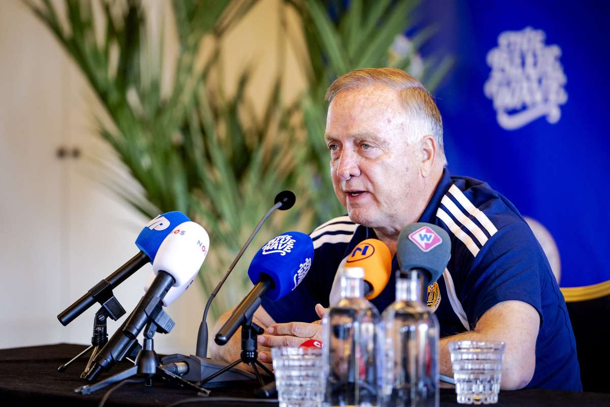 Trainer Advocaat hält eine Überraschung von Curacao gegen Deutschland für möglich
