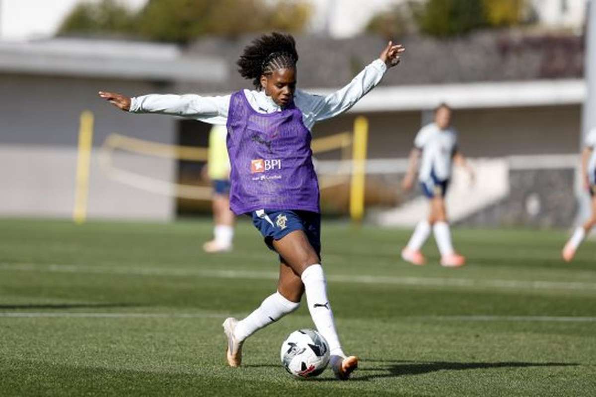 Futebol feminino: Maísa Correia chega à seleção principal no lugar de Diana Silva