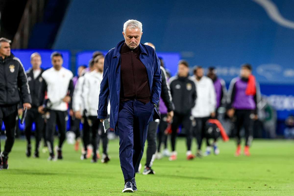 A Comissão de Disciplina da FPF arquivou o processo contra José Mourinho por críticas à arbitragem