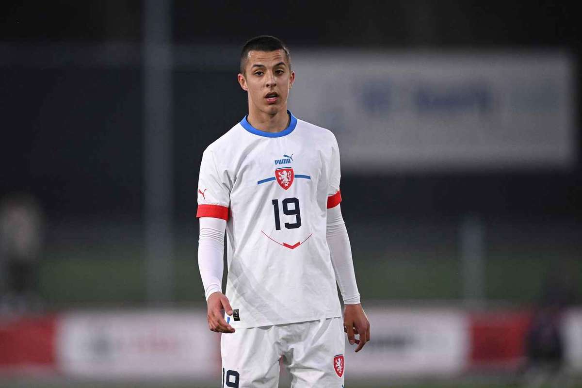 Mundial-2026: Hugo Sochůrek tornar-se-á o mais jovem internacional de todos os tempos pela República Checa