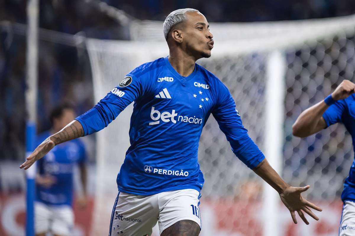 Libertadores: Cruzeiro vence Barcelona por goleada e assegura vaga nos oitavos (4-0)