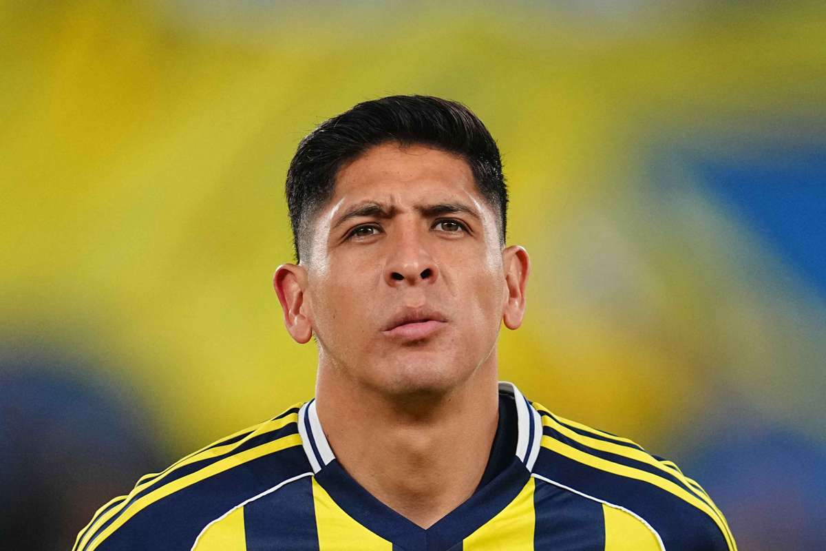 Edson Álvarez centra su atención en el Mundial después de no satisfacer las expectativas en Turquía