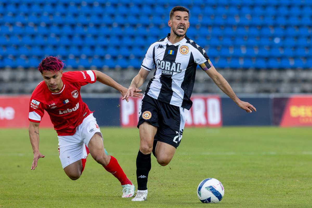 Oficialmente, João Aurélio anuncia o fim da carreira aos 37 anos