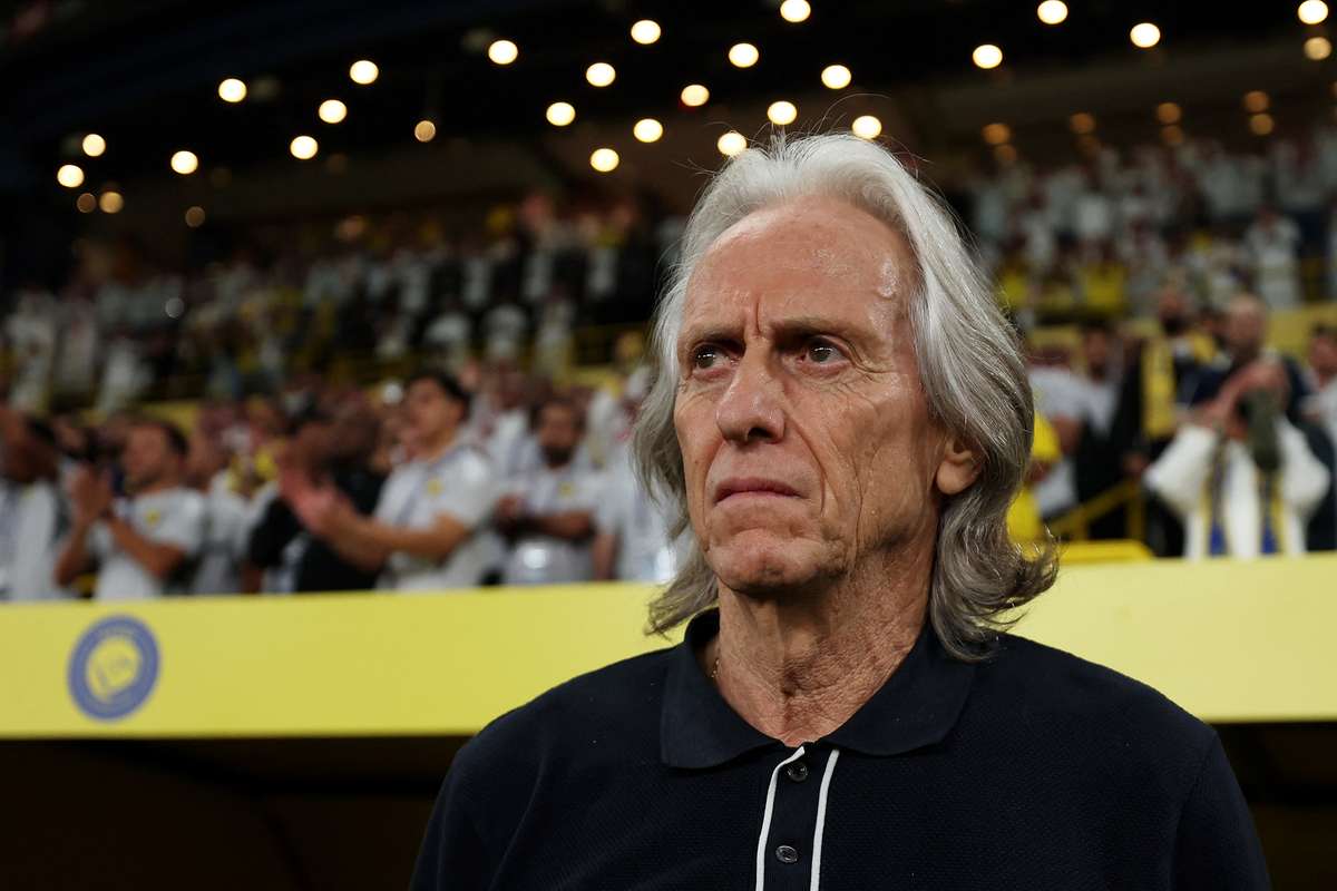 Jorge Jesus vai ao Flamengo entre altos e baixos antes da paragem para o Mundial