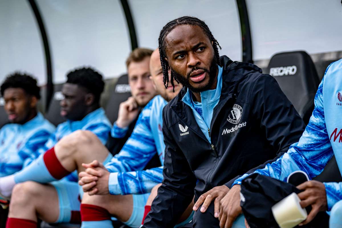 Sterling detido por conduzir sob efeito de álcool e drogas