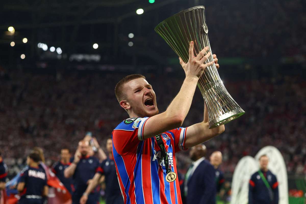 Flashscore : Chelsea s'intéresse au milieu Adam Wharton