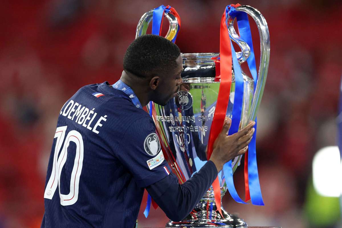 Dembélé "saborea" su segunda Champions y asegura que pidió el cambio por "calambres"