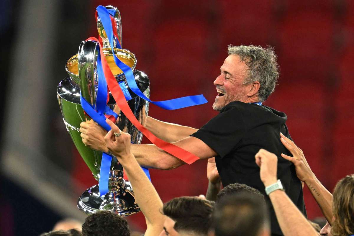 Luis Enrique entra para seleto grupo ao manter 100% de aproveitamento em finais de Champions