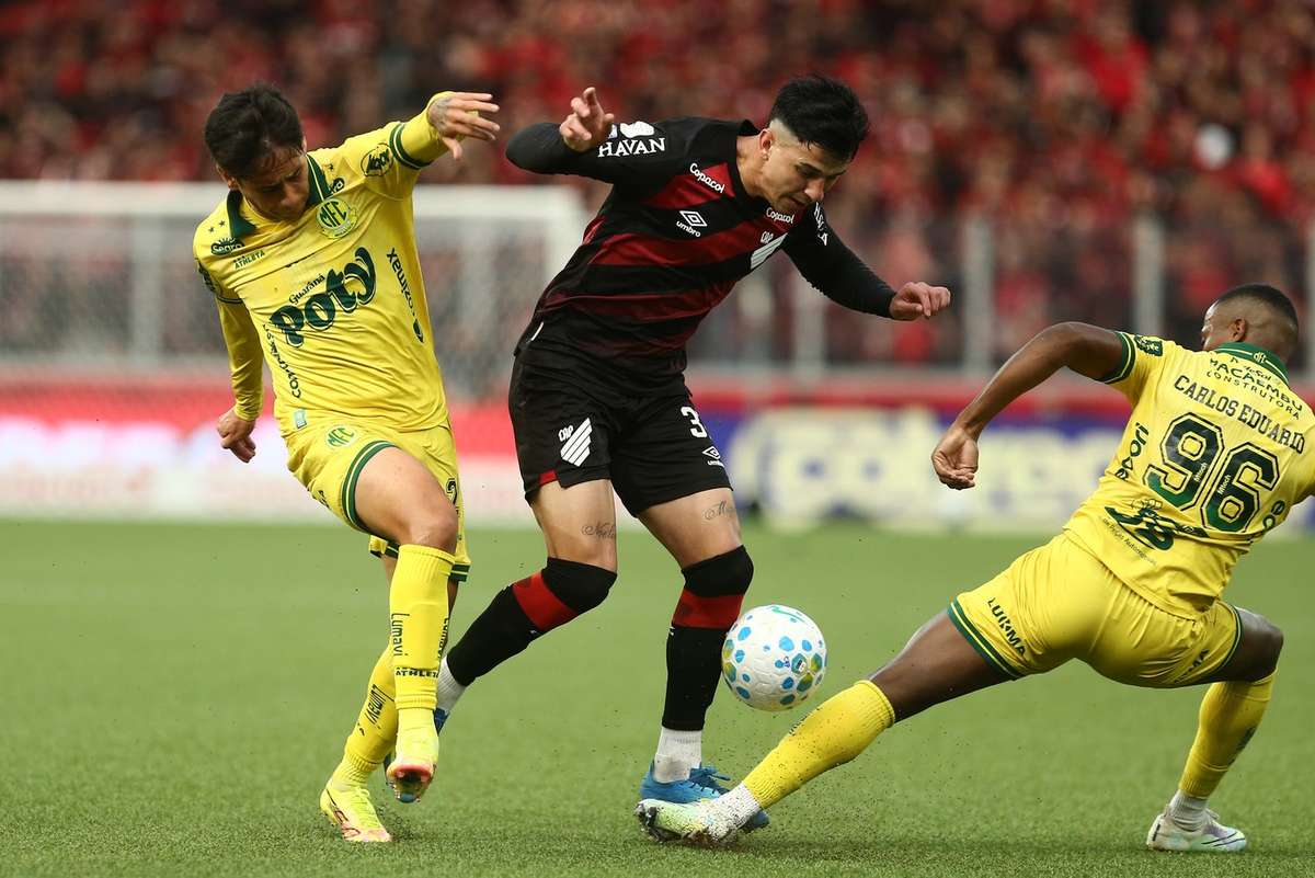 Athletico-PR vence Mirassol e assegura lugar no G4 da Série A durante a pausa da Copa
