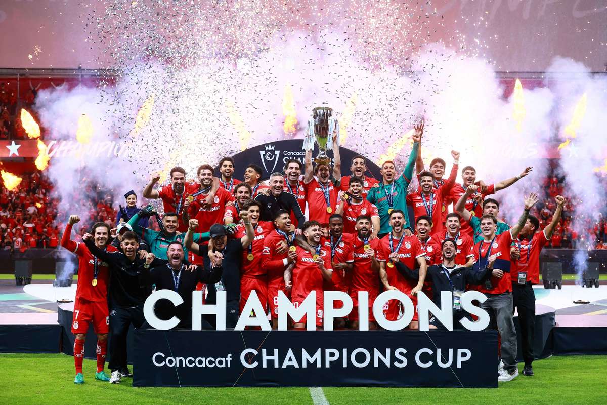 El Toluca se lleva la Concacaf al vencer a Tigres en la tanda de penaltis (1-1/6-5)