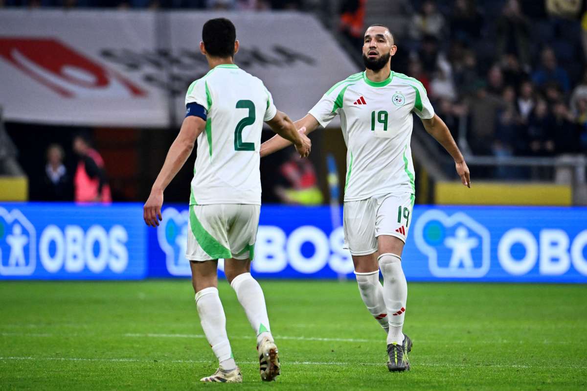 Mahrez leads final Algeria World Cup squad as Bentaleb returns
