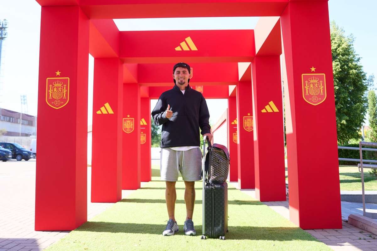 Mundial 2026: Yeremy Pino integra a concentração de Espanha em Las Rozas