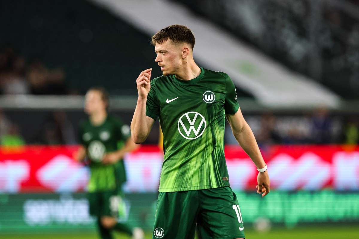 Dzenan Pejcinovic (Wolfsburgo) associado ao Benfica