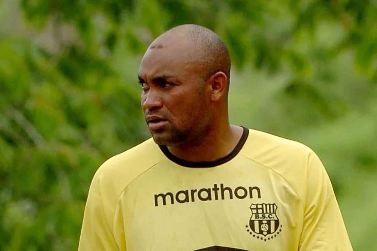 Raúl Guerrón, ex internacional equatoriano, faleceu vítima de cancro