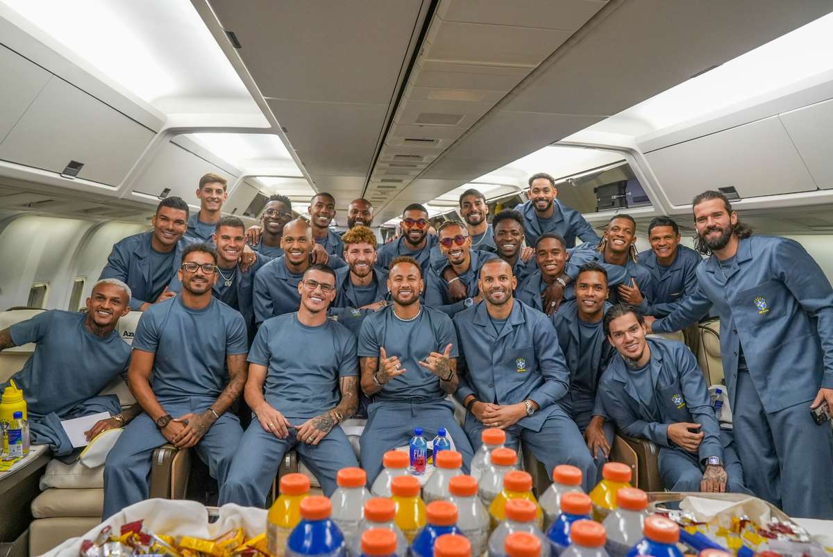 Seleção Brasileira parte para os Estados Unidos para a Copa do Mundo