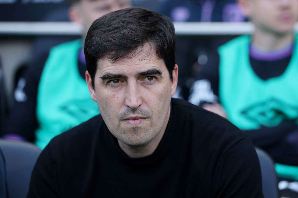 Saha afirma que o Liverpool “ainda precisa de mais três ou quatro anos” para regressar ao topo