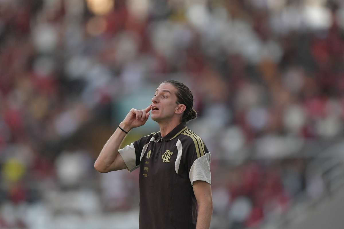 Falta de licença de Filipe Luís pode custar mais de 145 mil reais por jogo ao Monaco