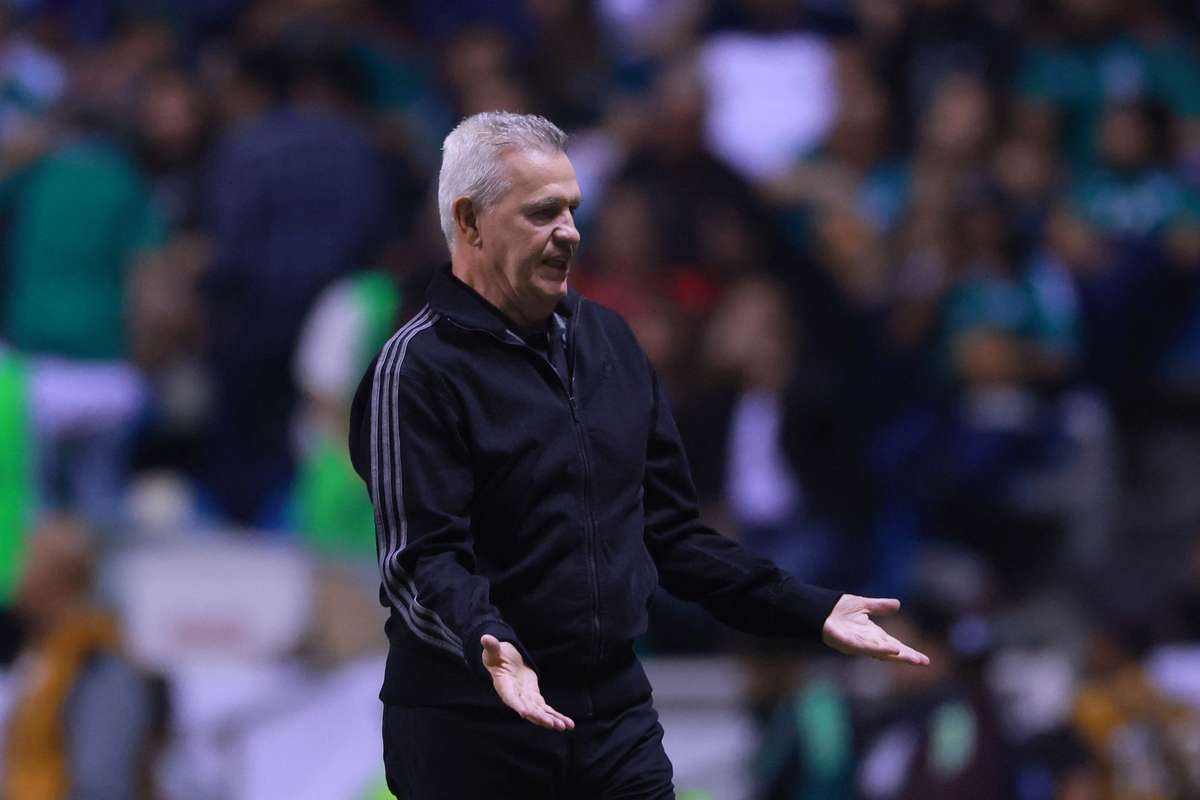 Trenér Mexika Javier Aguirre touží po odvetě proti Jihoafrické republice po tristní porážce