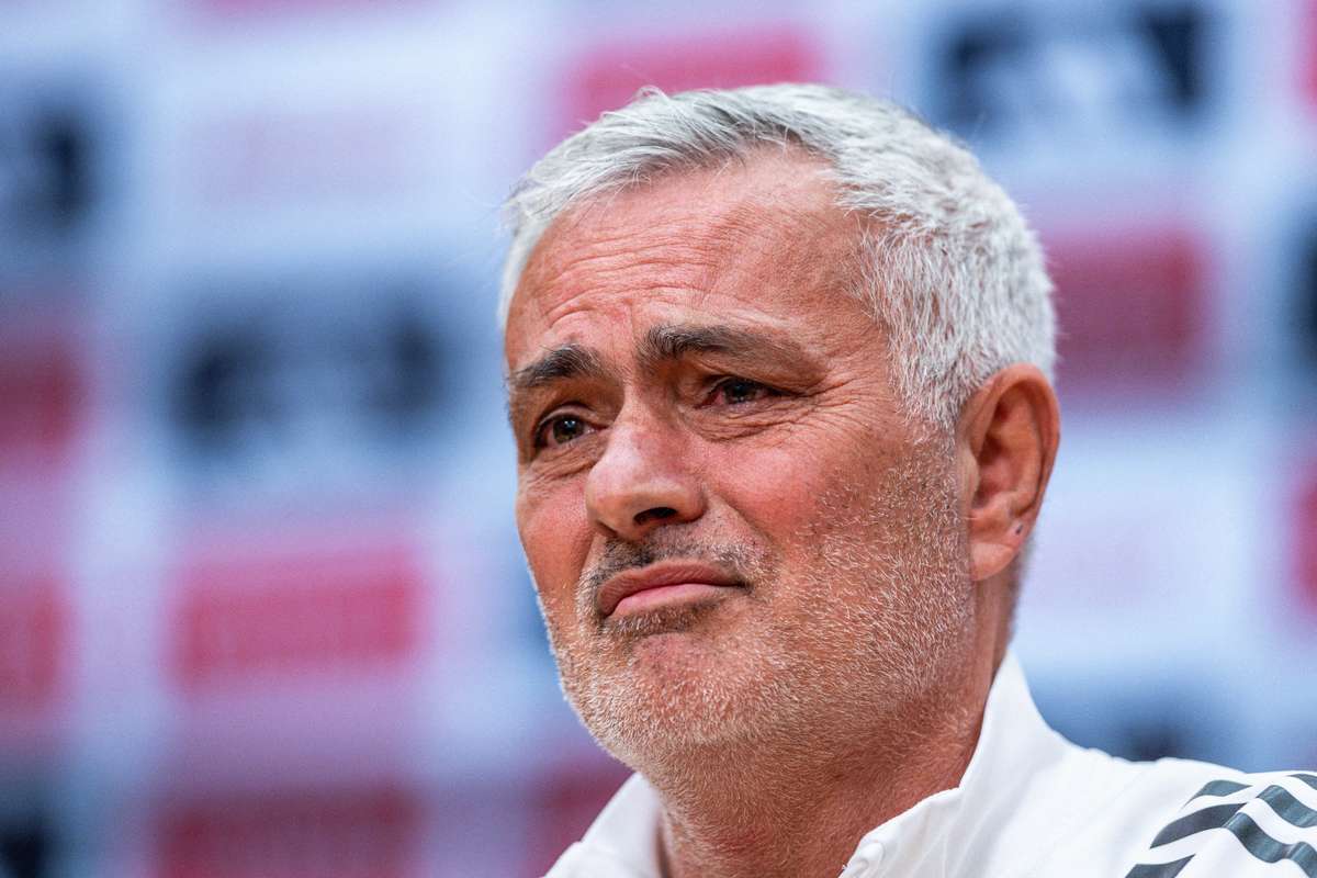 Mourinho se excusa ante el Benfica alegando que el vídeo de Florentino fue creado con IA