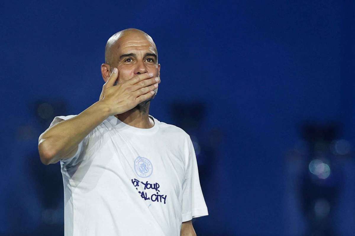 El presidente del City revela que Guardiola ha estado a un paso de renunciar "100 veces"