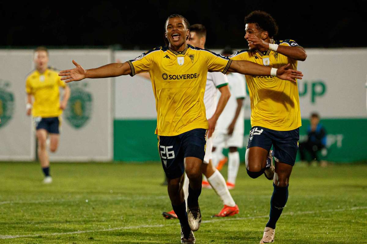 Confirmado: Estoril Praia transfere Manga Foe-Ondoa para o Monza, de Itália