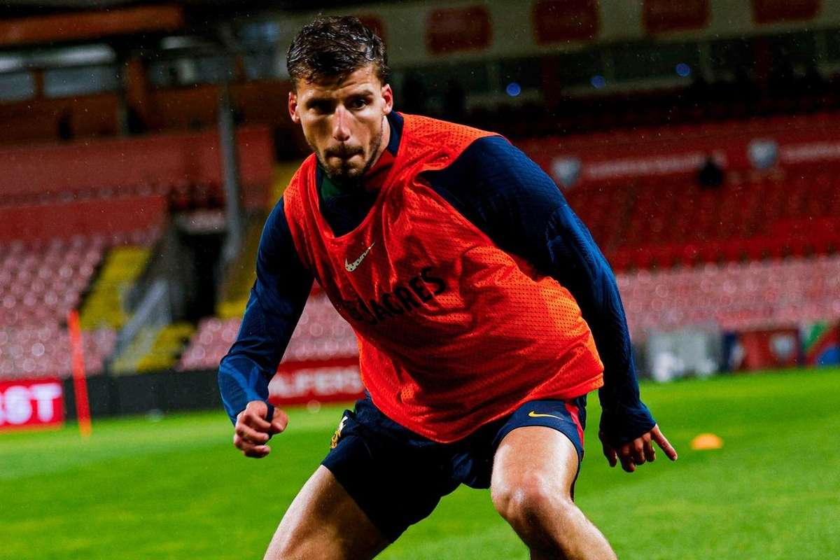 Rúben Dias: "A forma como Portugal vai reagir às dificuldades vai mostrar onde podemos chegar"