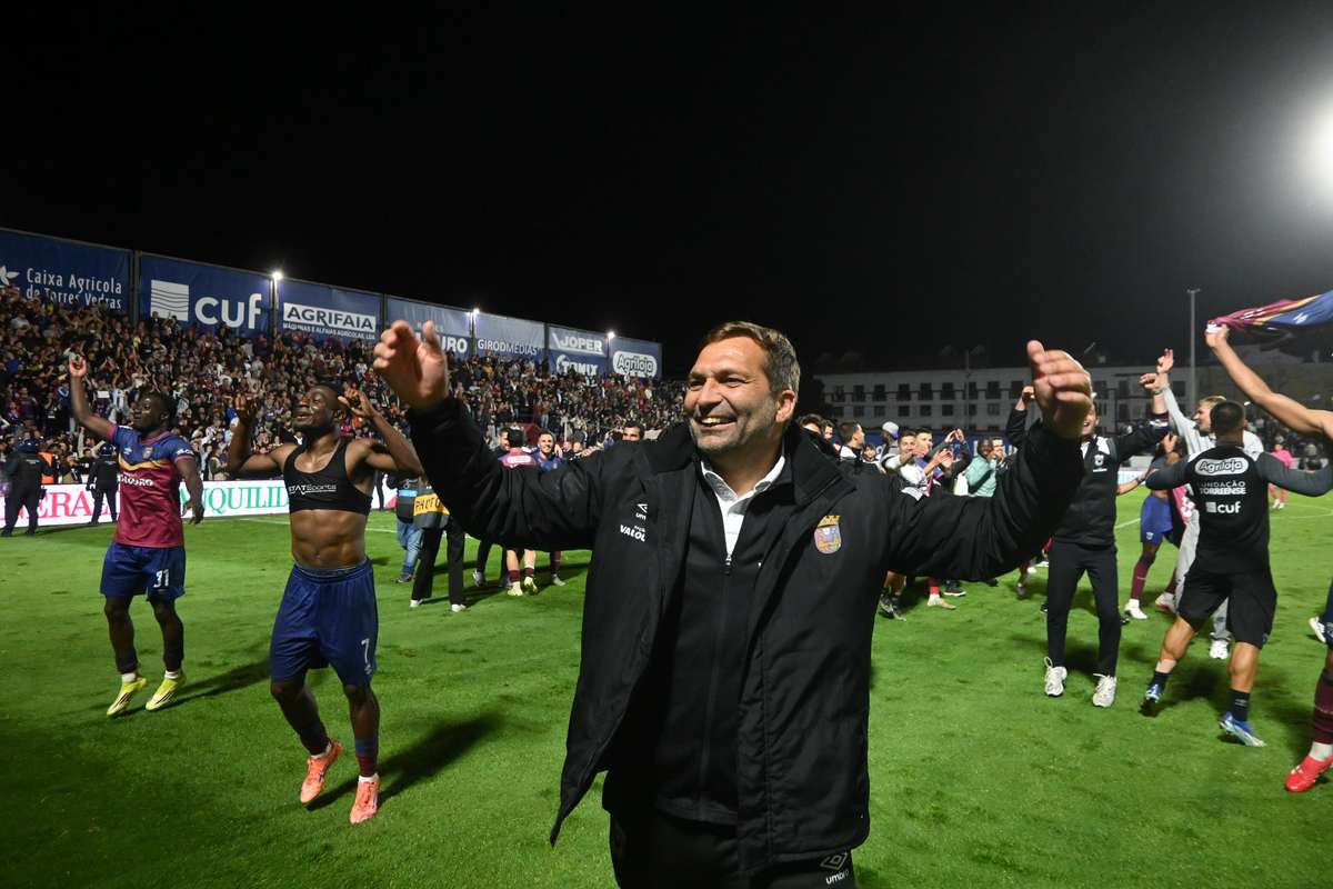 Luís Tralhão admite “mágoa” mas destaca temporada “espetacular” do Torreense
