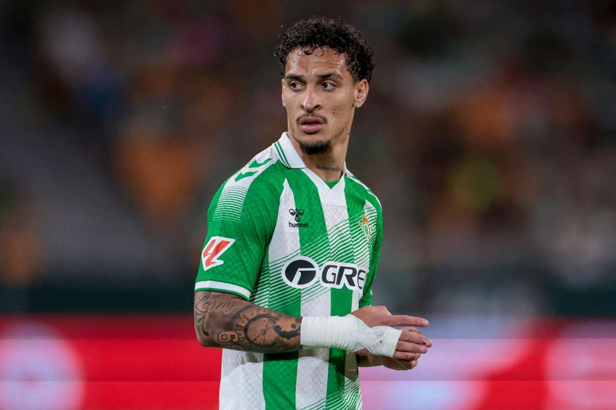 Antony: "Fiquei profundamente emocionado ao ver o Isco, que já venceu a Champions por cinco vezes, a chorar por causa dela"