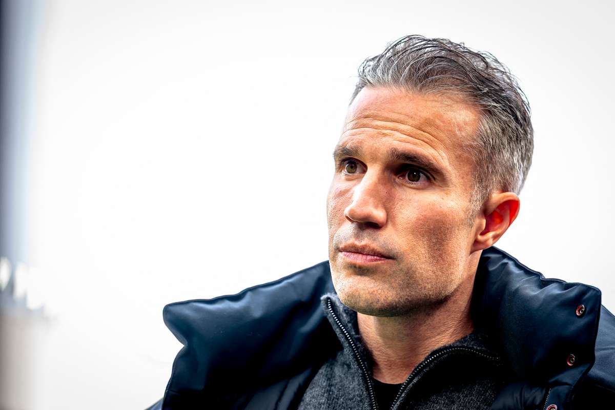 Robin van Persie reportedly dismissed as Feyenoord boss after 16 months