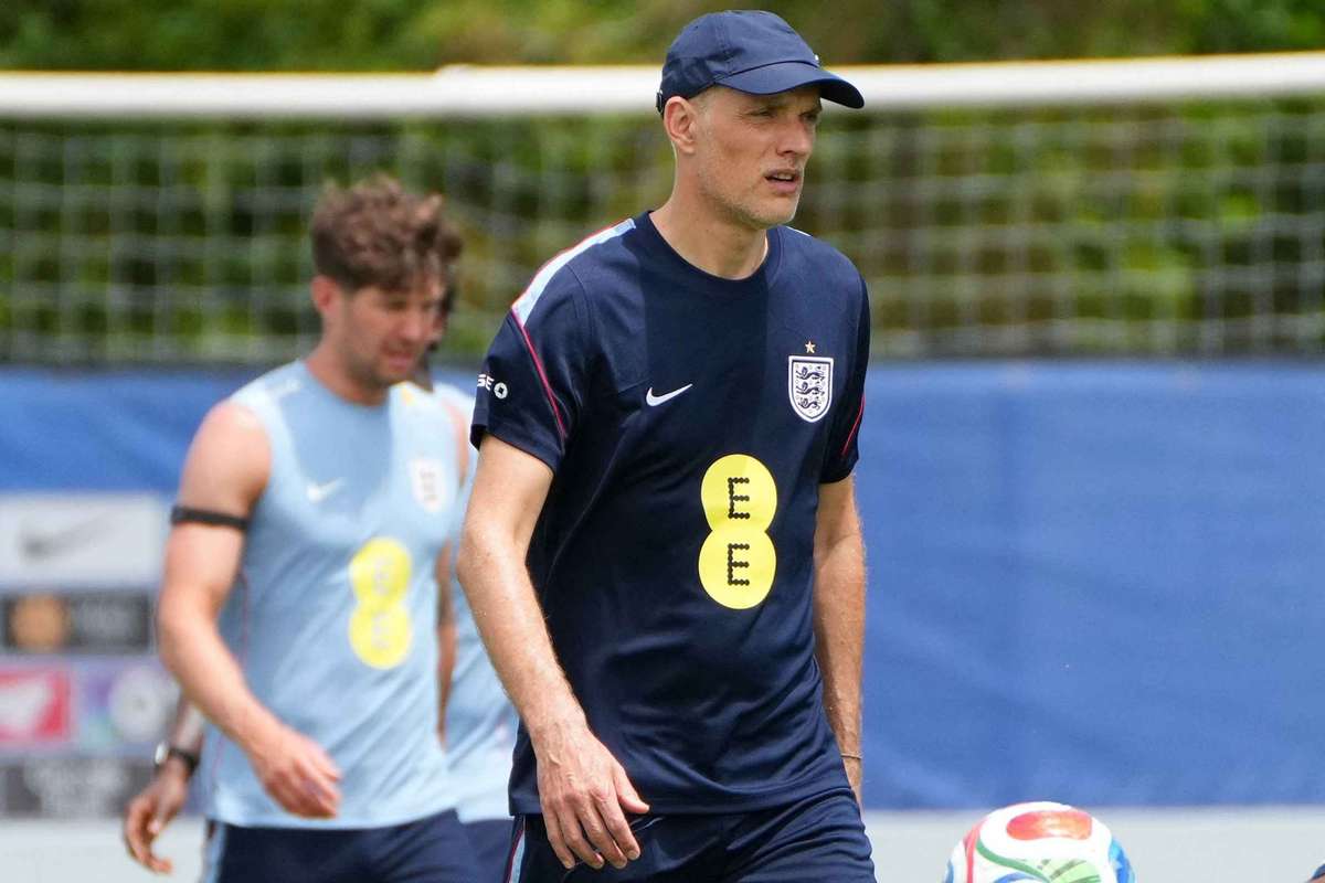 Thomas Tuchel ainda em busca da fórmula ideal para Inglaterra: "Demasiado improviso"