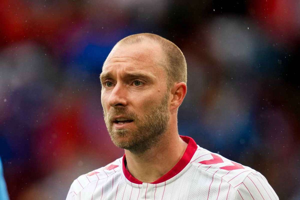 Christian Eriksen "encontra-se bem" depois de cair inanimado no campo: "O pacemaker trouxe-o de volta"