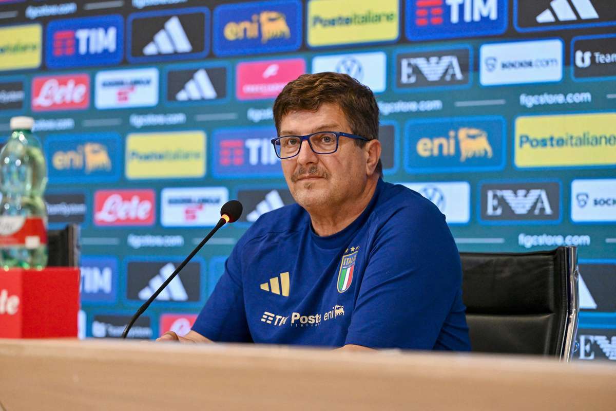 Silvio Baldini após triunfo da Itália sobre a Grécia: "Não sou um qualquer, pertenço à família Itália"